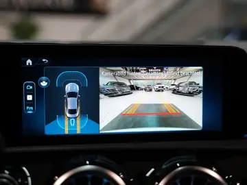 CLA 180 AMG LINE AUT LED AMBIENTE T-LEDER KAMERA