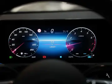 CLA 180 AMG LINE AUT LED AMBIENTE T-LEDER KAMERA