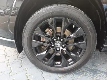 Toyota RAV4 2 5 Hybrid Style AWD