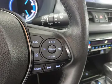 Toyota RAV4 2 5 Hybrid Style AWD