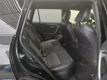 Toyota RAV4 2 5 Hybrid Style AWD