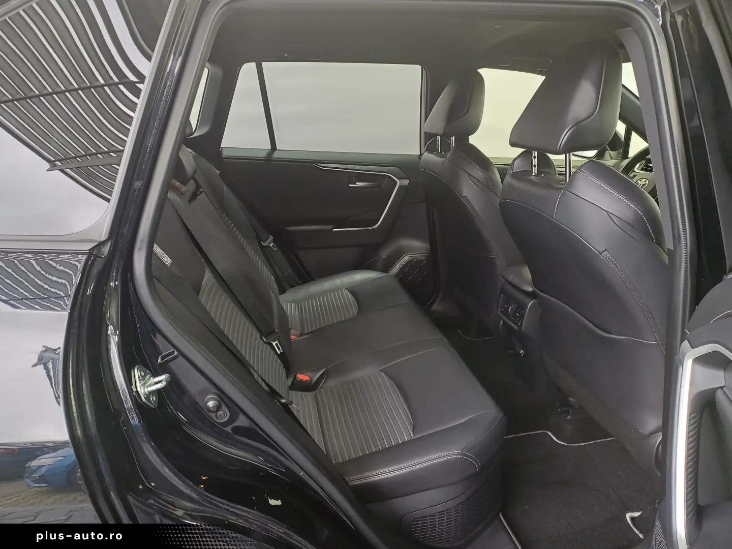 Toyota RAV4 2 5 Hybrid Style AWD