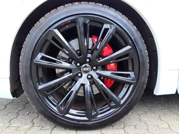 SQ8 TFSI quattro MATRIX 360 ACC AHK PANORAMA