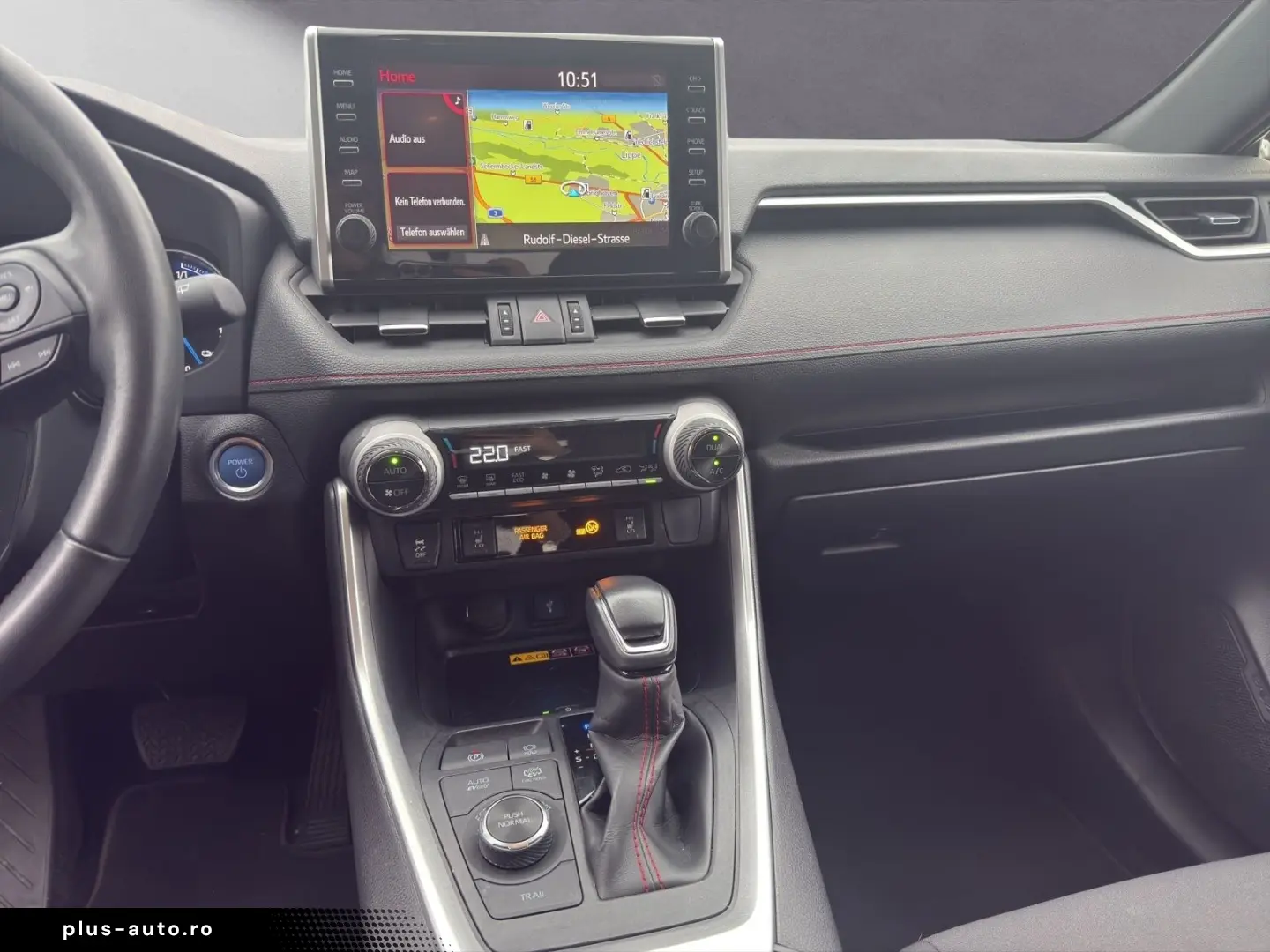 RAV 4 PLUG-IN HYBRID 4x4 CARPLAY KAMERA