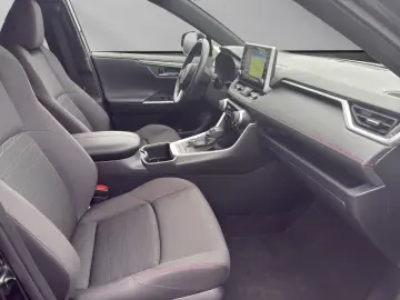RAV 4 PLUG-IN HYBRID 4x4 CARPLAY KAMERA