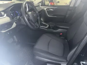 RAV4 Hybrid 4x2 Business Ed. Navi ACC Kamera PDC