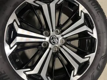 RAV4 Hybrid 4x2 Business Ed. Navi ACC Kamera PDC