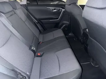 RAV4 Hybrid 4x2 Team D CarPlay ACC el.Heckklappe