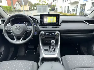 RAV4 Hybrid 4x2 Team D CarPlay ACC el.Heckklappe