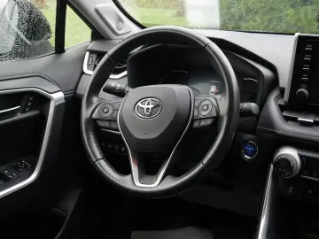 RAV 4 2.5 Hybrid Lounge