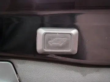 RAV 4 2.5 Hybrid Lounge