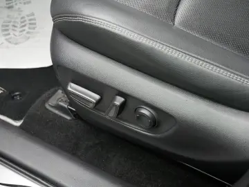 RAV 4 2.5 Hybrid Lounge