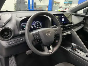 C-HR 1.8 Hybrid Team D  LED ACC CAM Navi PDC SHZ