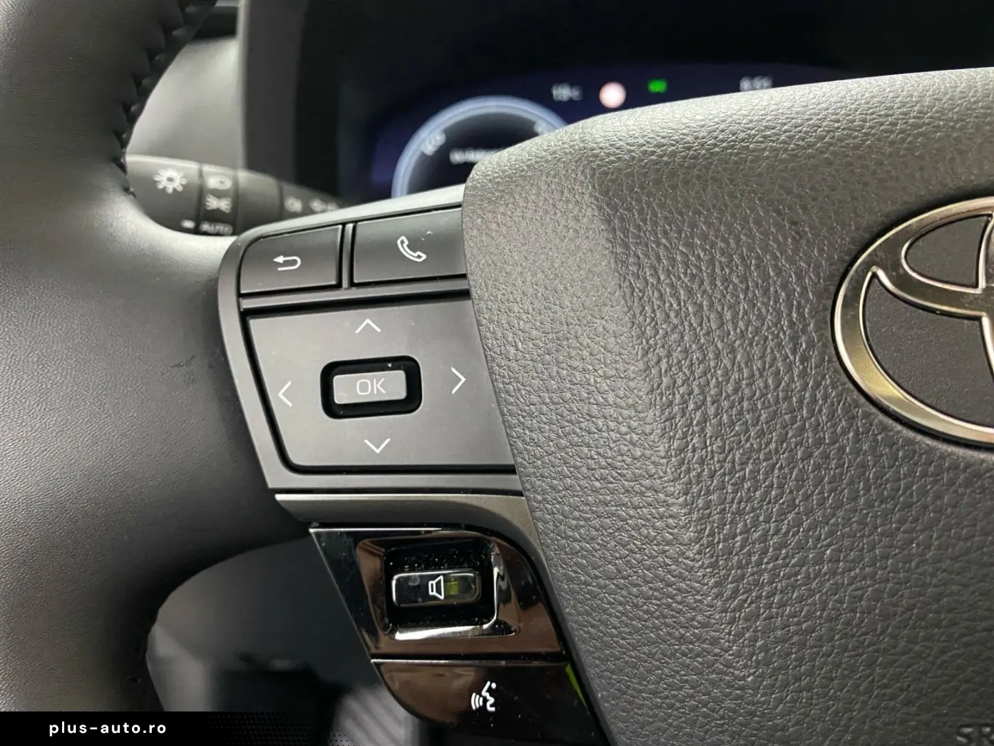 C-HR 1.8 Hybrid Team D  LED ACC CAM Navi PDC SHZ