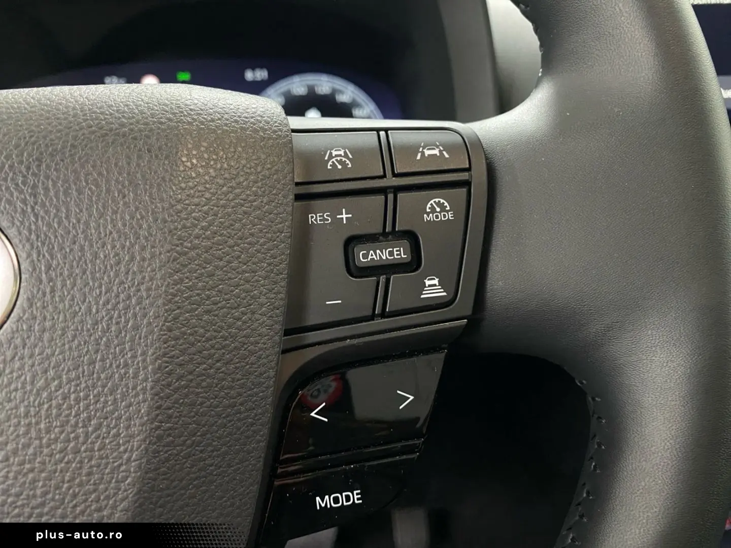 C-HR 1.8 Hybrid Team D  LED ACC CAM Navi PDC SHZ