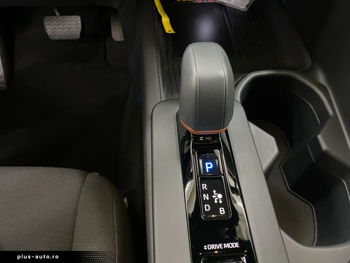 C-HR 1.8 Hybrid Team D  LED ACC CAM Navi PDC SHZ