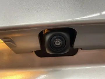 C-HR 1.8 Hybrid Team D  LED ACC CAM Navi PDC SHZ