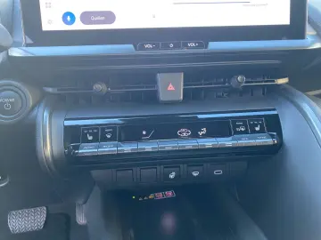 C-HR 1.8 Hybrid Team D  LED el Heck ACC CAM SHZ