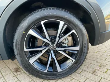 C-HR 1.8 Hybrid Team D  LED el Heck ACC CAM SHZ