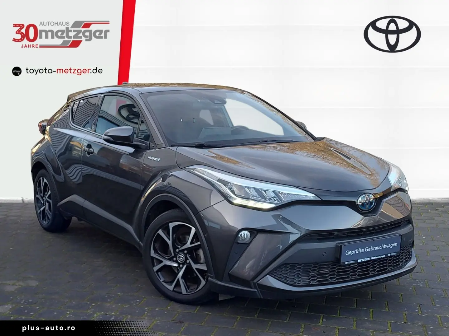 C-HR Hybrid Team D  Smartphone-Integration  LED