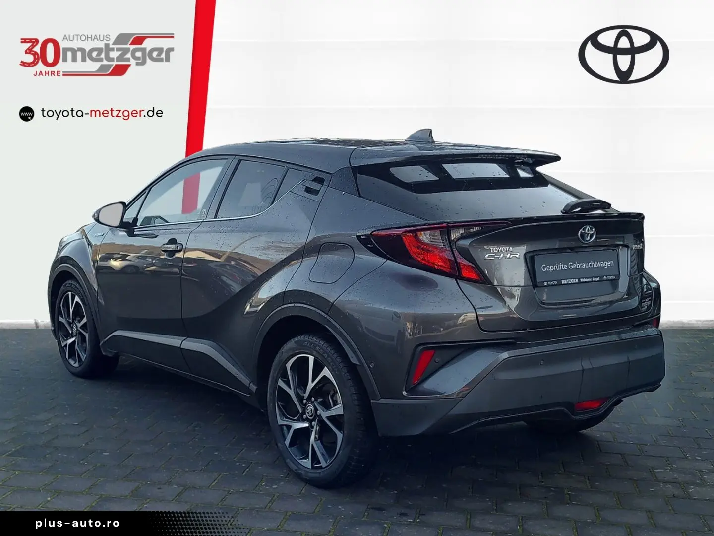 C-HR Hybrid Team D  Smartphone-Integration  LED