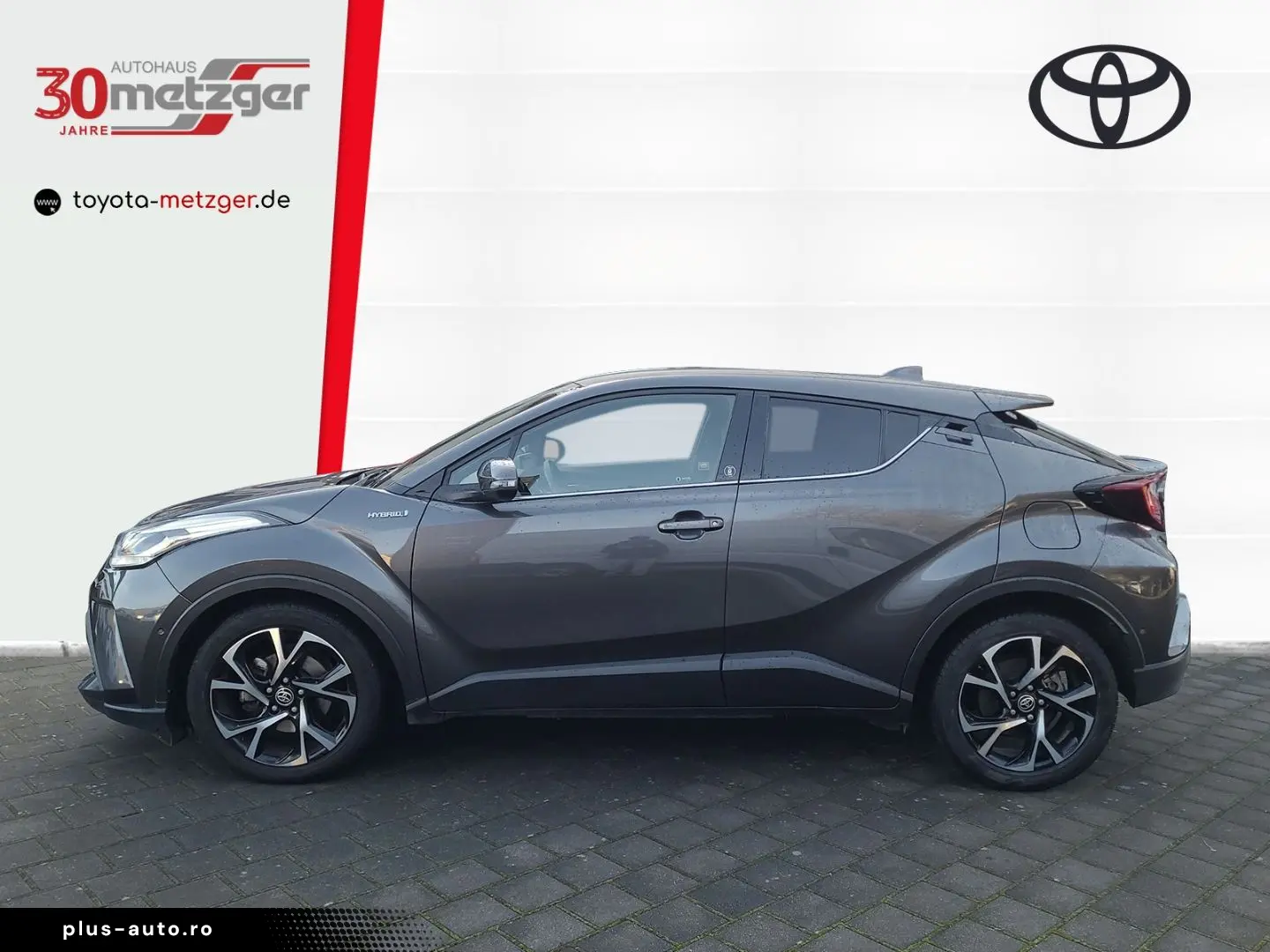 C-HR Hybrid Team D  Smartphone-Integration  LED