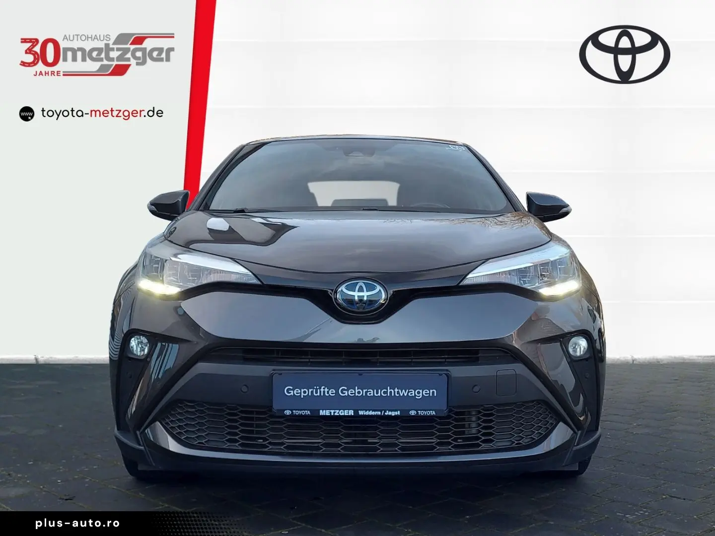 C-HR Hybrid Team D  Smartphone-Integration  LED