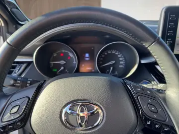 C-HR 2.0 Lounge Kam. KlimaA LED Leder PDC SHZ LM