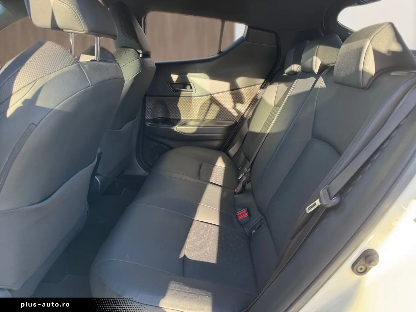 C-HR 2.0 Lounge Kam. KlimaA LED Leder PDC SHZ LM