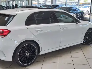 A 250 4M AMG PANO 19 ZOLL