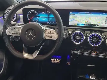 A 250 4M AMG PANO 19 ZOLL