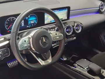 A 250 4M AMG PANO 19 ZOLL