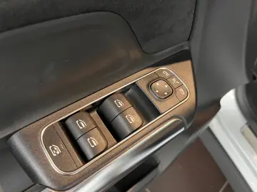 GLA 250 4Matic AMG Line PANO LED NAVI