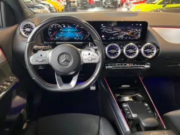 GLA 250 4Matic AMG Line PANO LED NAVI