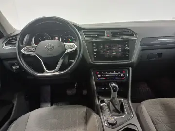 VW Tiguan Life 2 0 TDI SCR DSG 4Mot