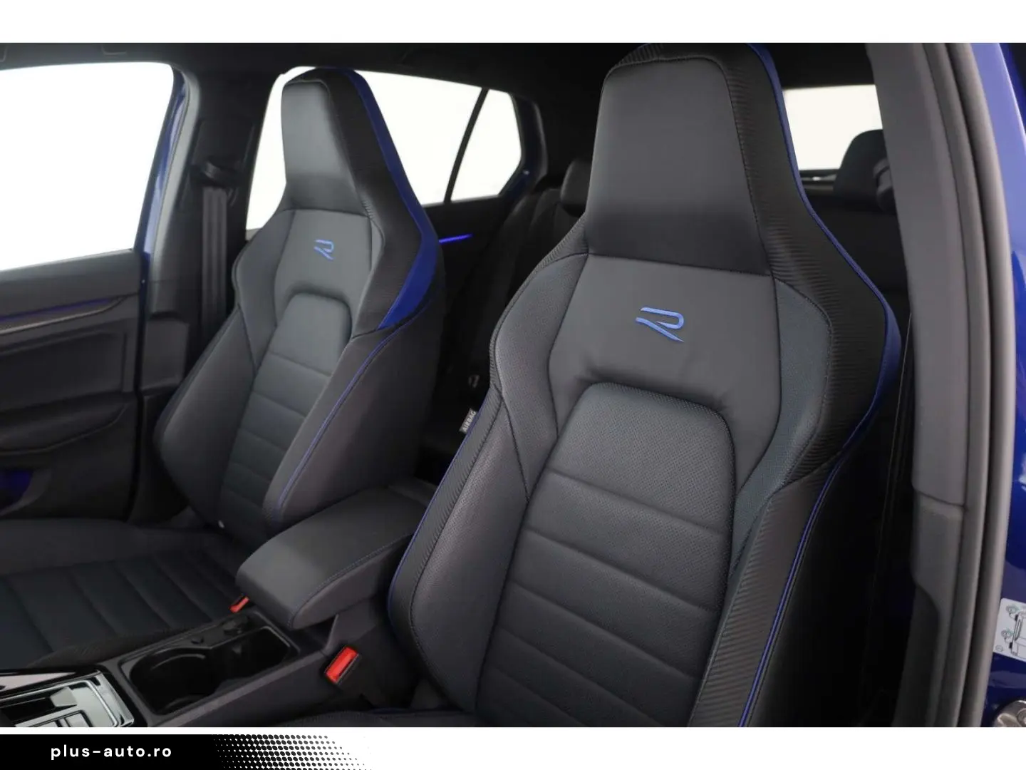 Golf R 2.0 TSI 4Mot. DSG AKRA Matrix P-Dach RFK