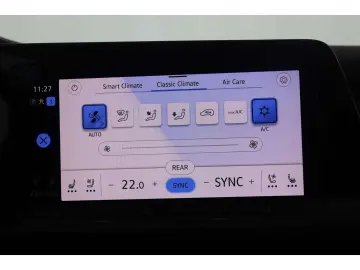 Golf R 2.0 TSI 4Mot. DSG AKRA Matrix P-Dach RFK