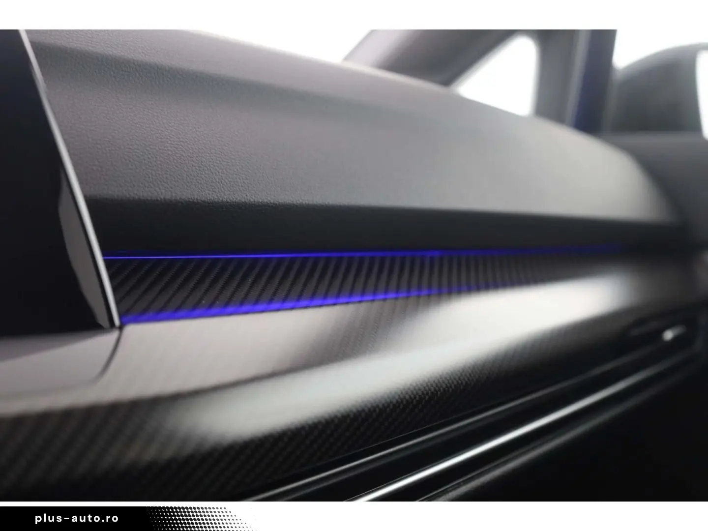 Golf R 2.0 TSI 4Mot. DSG AKRA Matrix P-Dach RFK