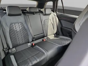 Golf VIII Variant 2.0 TSI 4MOTION DSG R-Line Spo