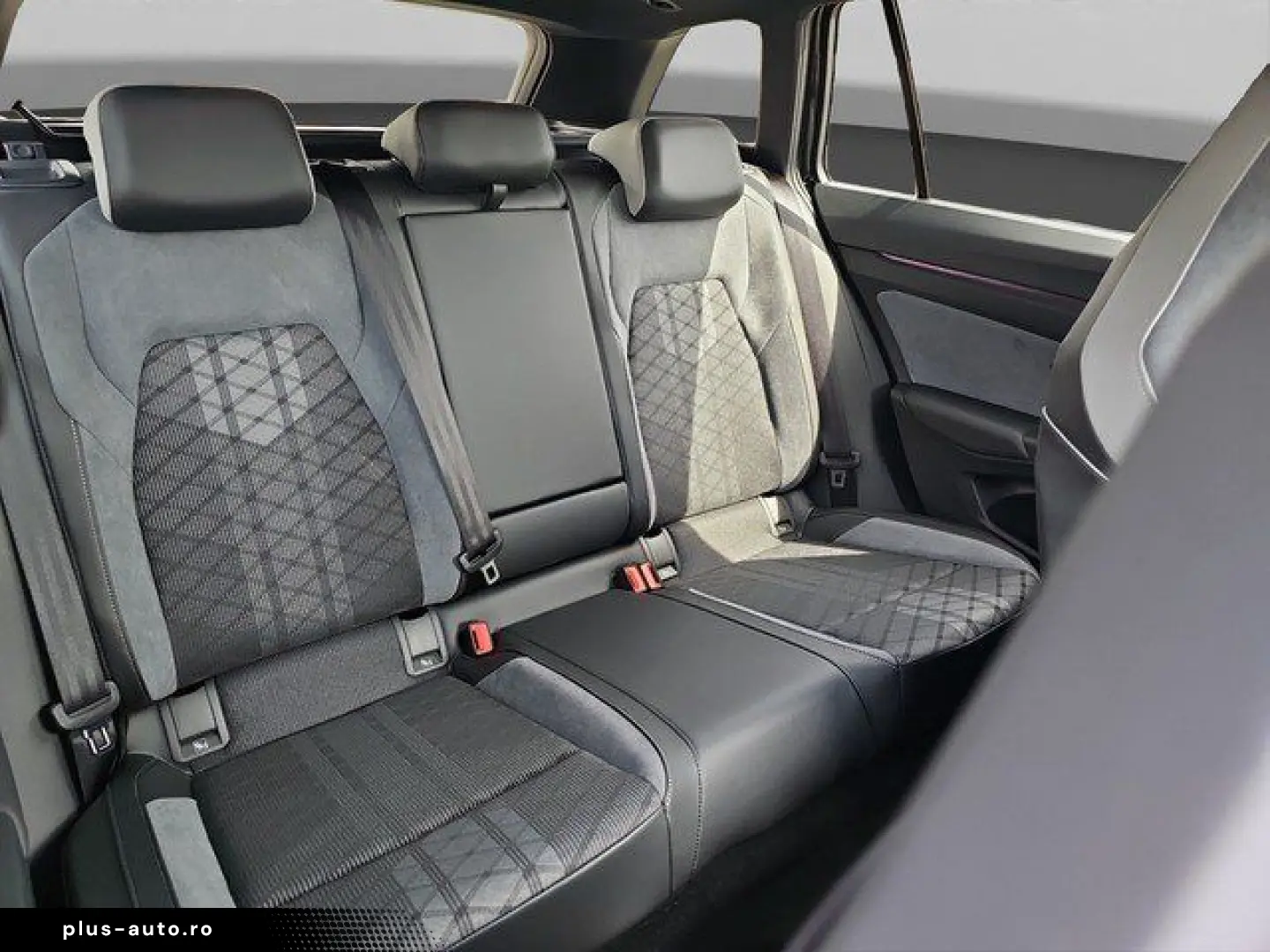 Golf VIII Variant 2.0 TSI 4MOTION DSG R-Line Spo