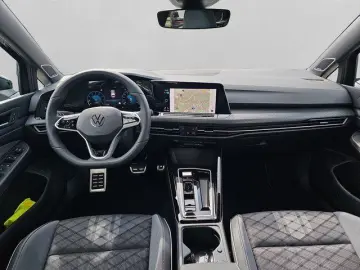 Golf VIII Variant 2.0 TSI 4MOTION DSG R-Line Spo