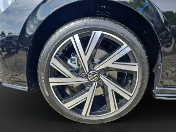 Golf VIII Variant 2.0 TSI 4MOTION DSG R-Line Spo
