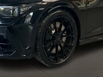 Golf R 2.0TSI Black Edition 19  Nappa H&K 270kmh