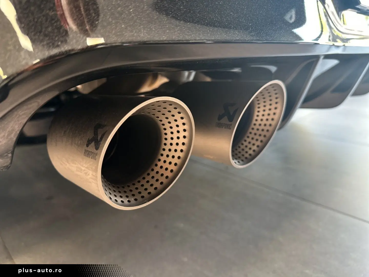 Golf R 2.0TSI Black Edition 19  Nappa H&K 270kmh