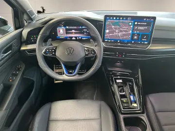 Golf R 2.0TSI Black Edition 19  Nappa H&K 270kmh