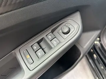 Golf R 2.0TSI Black Edition 19  Nappa H&K 270kmh