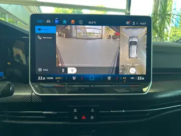 Golf R 2.0TSI Black Edition 19  Nappa H&K 270kmh