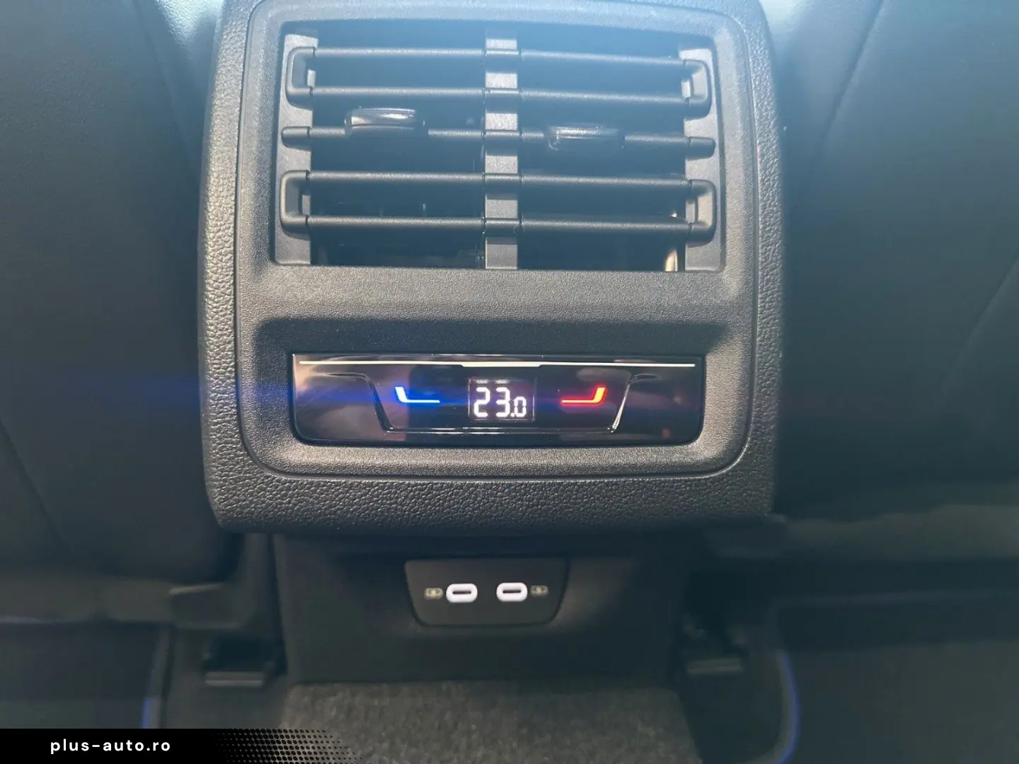 Golf R 2.0TSI Black Edition 19  Nappa H&K 270kmh