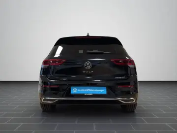 Golf VIII 1.4 eHybrid Style DSG NAVI PANO RearVi