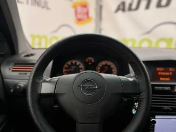 Opel Astra H